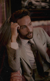 Tom Mison LZtvAUEG_o