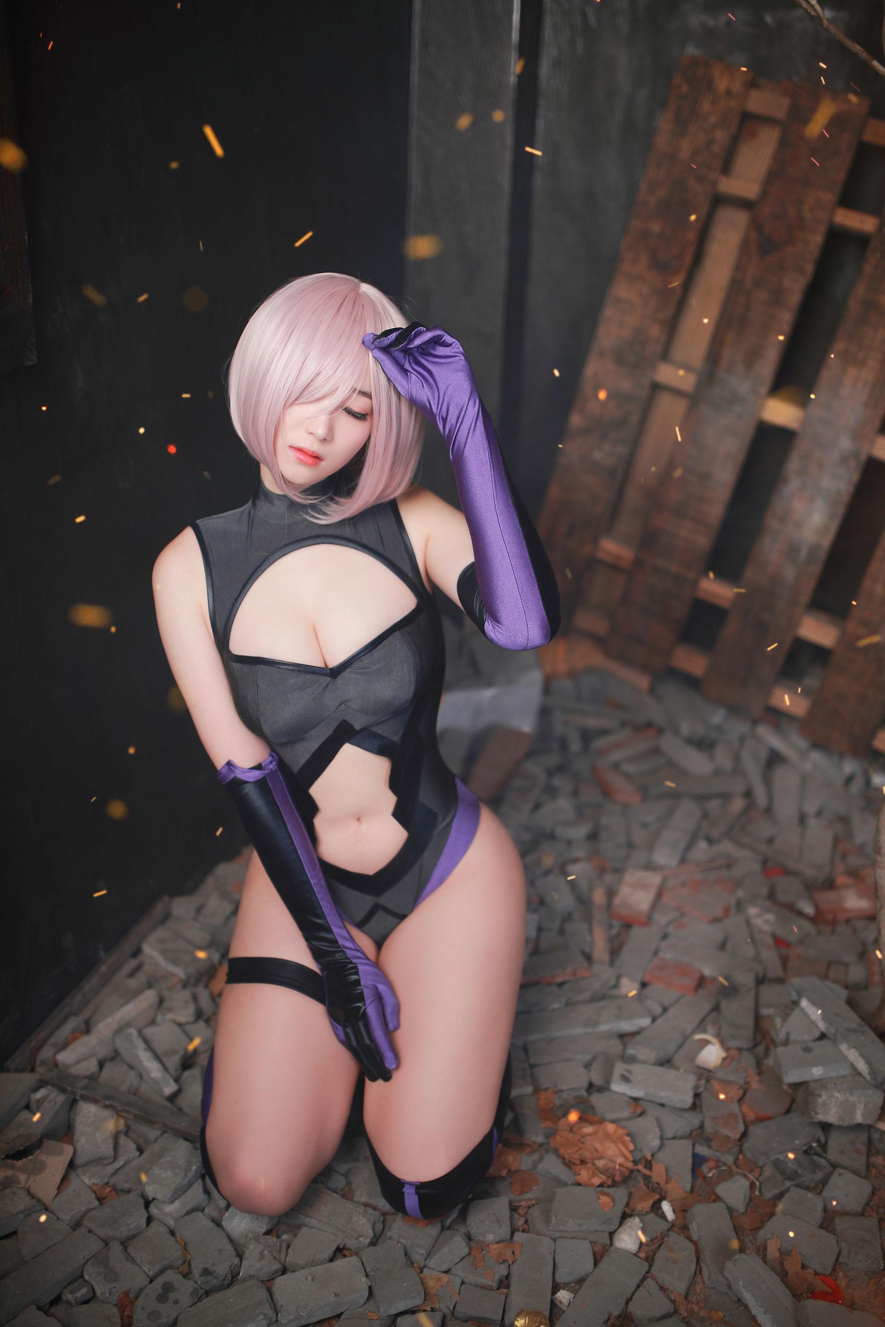 韩国妹子BamBi 《Fate_Grand Order – Mash Kyrielight (Shielder)》 写真集(11)