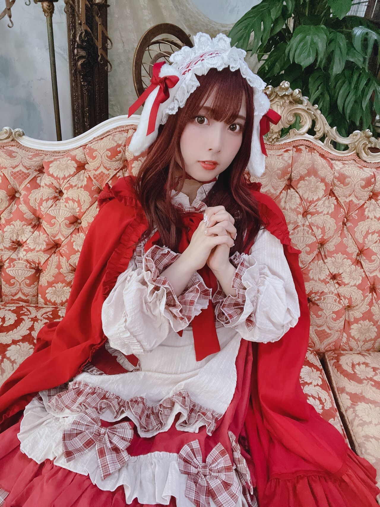 Tomiko - Red Riding Hood