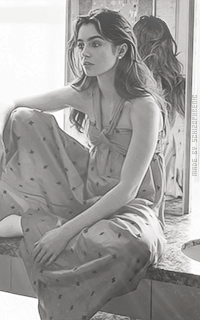 Lily Collins - Page 8 T6dQUUYk_o