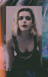 Kiernan Shipka MM249L6A_o