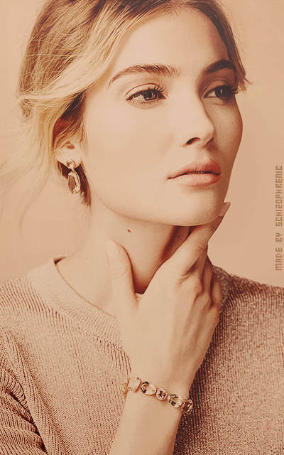 Skyler Samuels B5LxPgHb_o