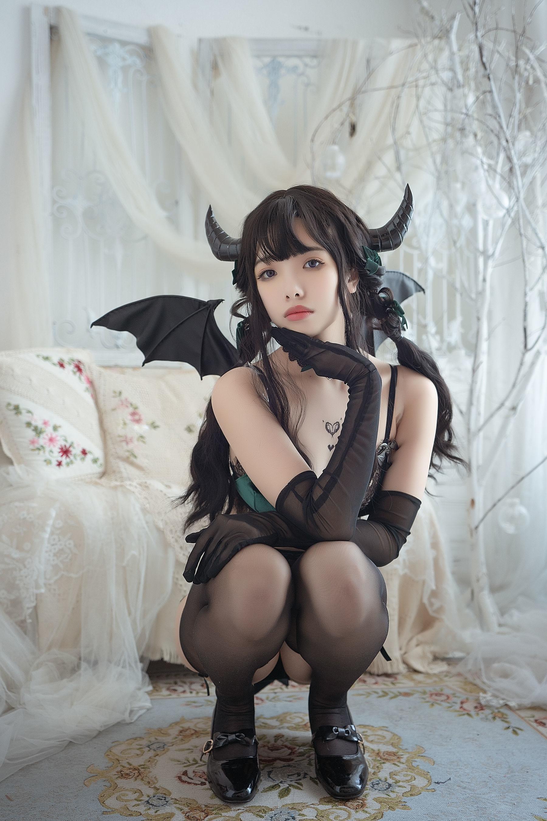 雯妹不讲道理《魅魔 Proud devil》 [COSPLAY福利] 写真集(39)