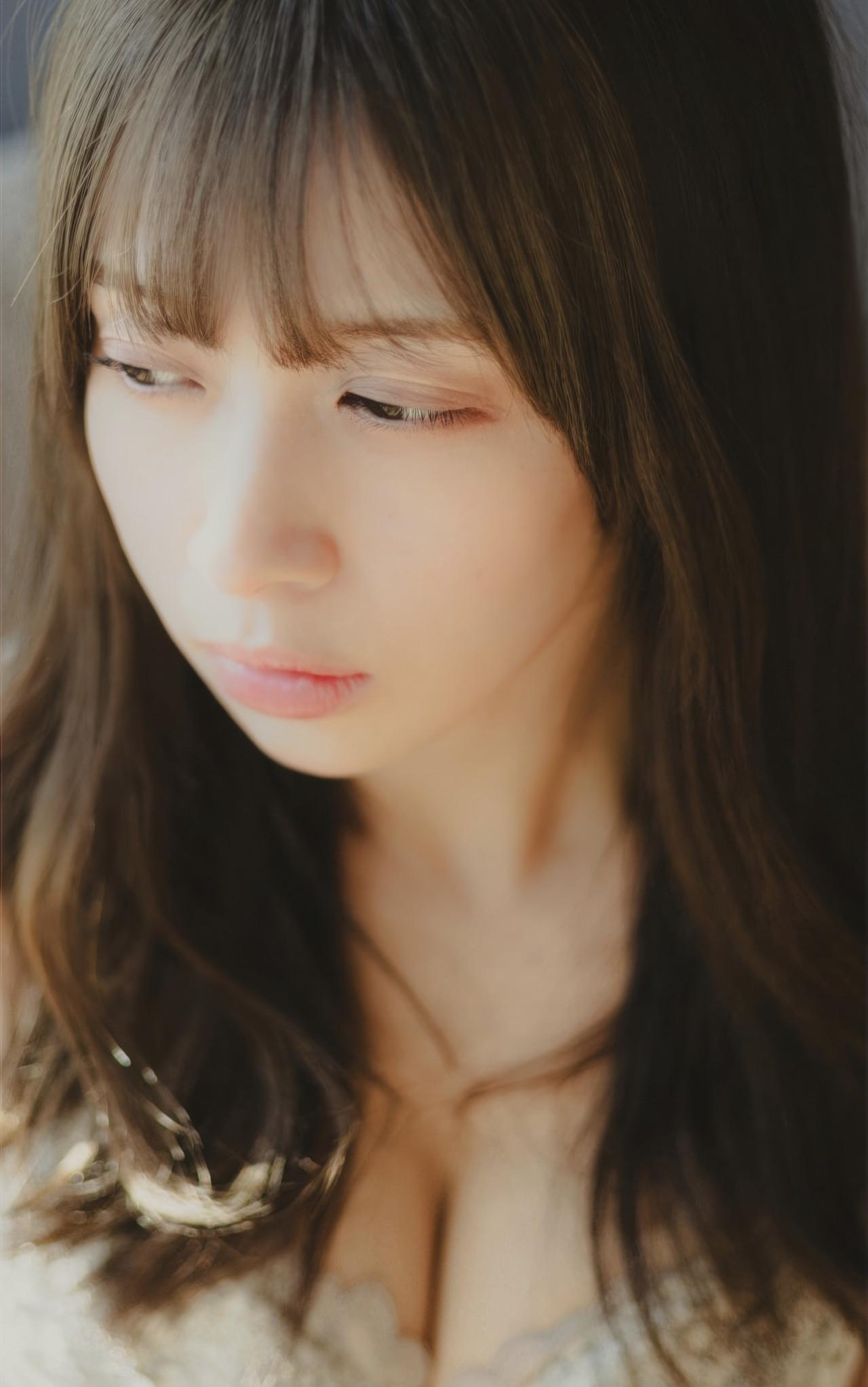 Rinne Momoshiro 百城凛音, 1st写真集 「Rinon. -Digital Edition-」 Set.02(10)