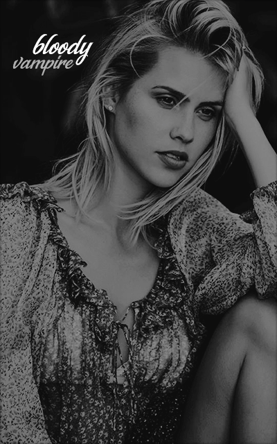 Claire holt 9omTGdlJ_o