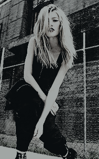 Misha Hayes ► Katherine McNamara Aq8c6TKO_o