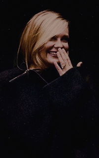 Kirsten Dunst BWLTUabf_o