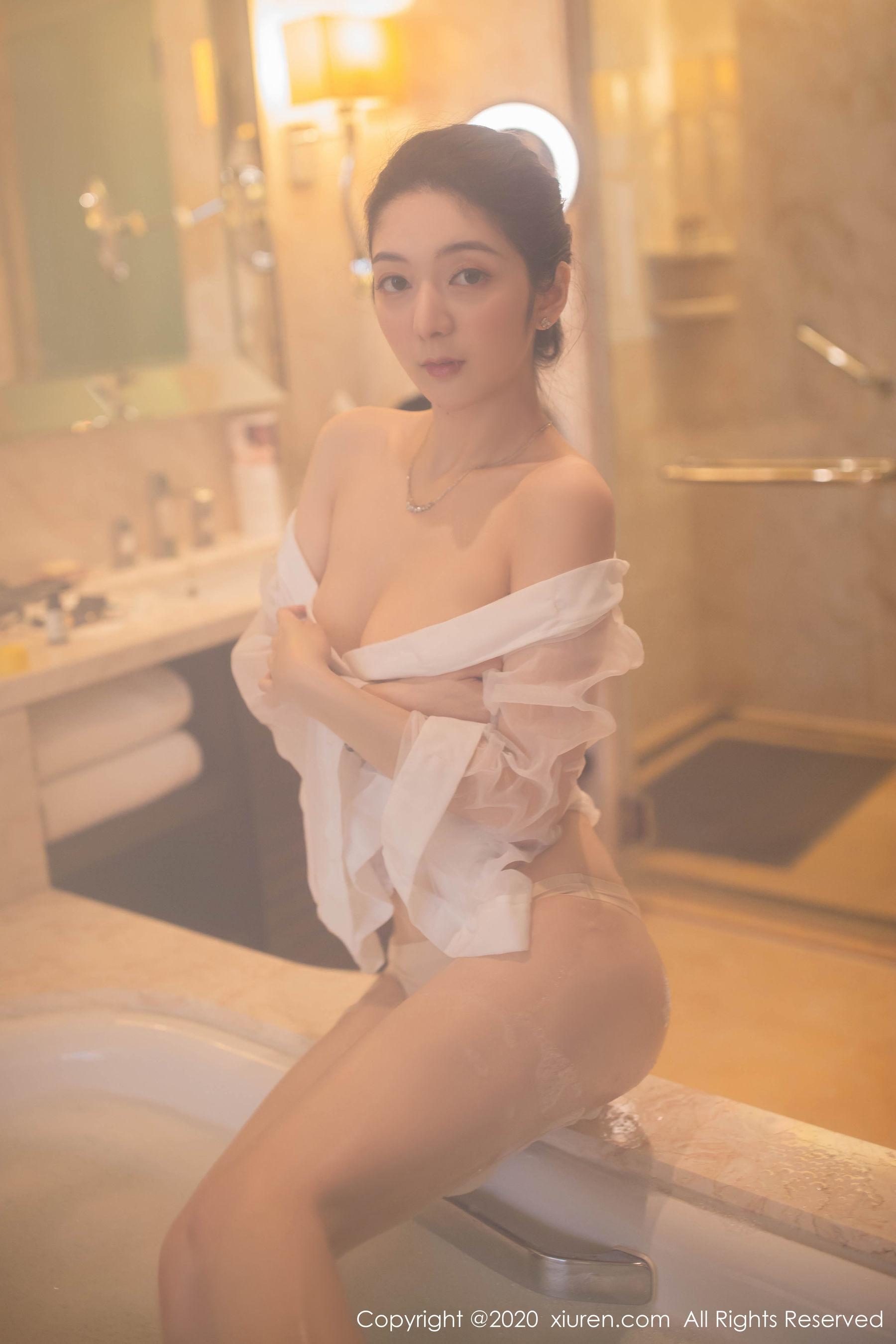 [秀人XIUREN] No.2063 Angela小热巴 《浴室湿身主题》 写真集(8)