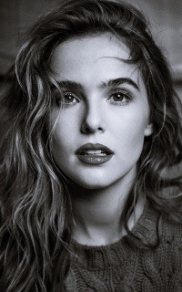 Zoey Deutch PYK6Y32J_o