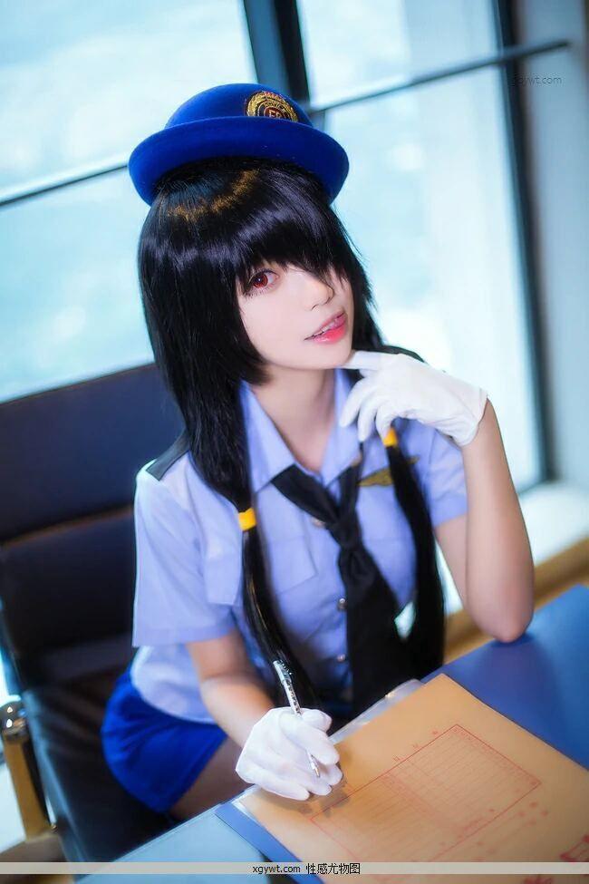 约会大作战时崎狂三女警COSPLAY情趣制服与短裙加黑丝美腿私房高清图(4)