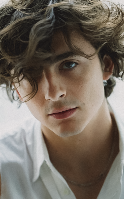 Timothée Chalamet  M1BJOttk_o