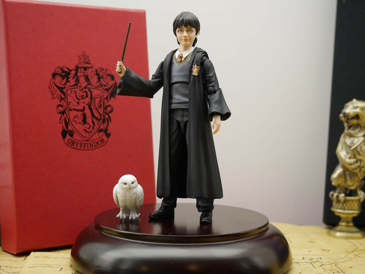 SHF Hogwarts Harry Potter - SH Figuarts (Bandai) - Page 2 WnKMwjhc_o