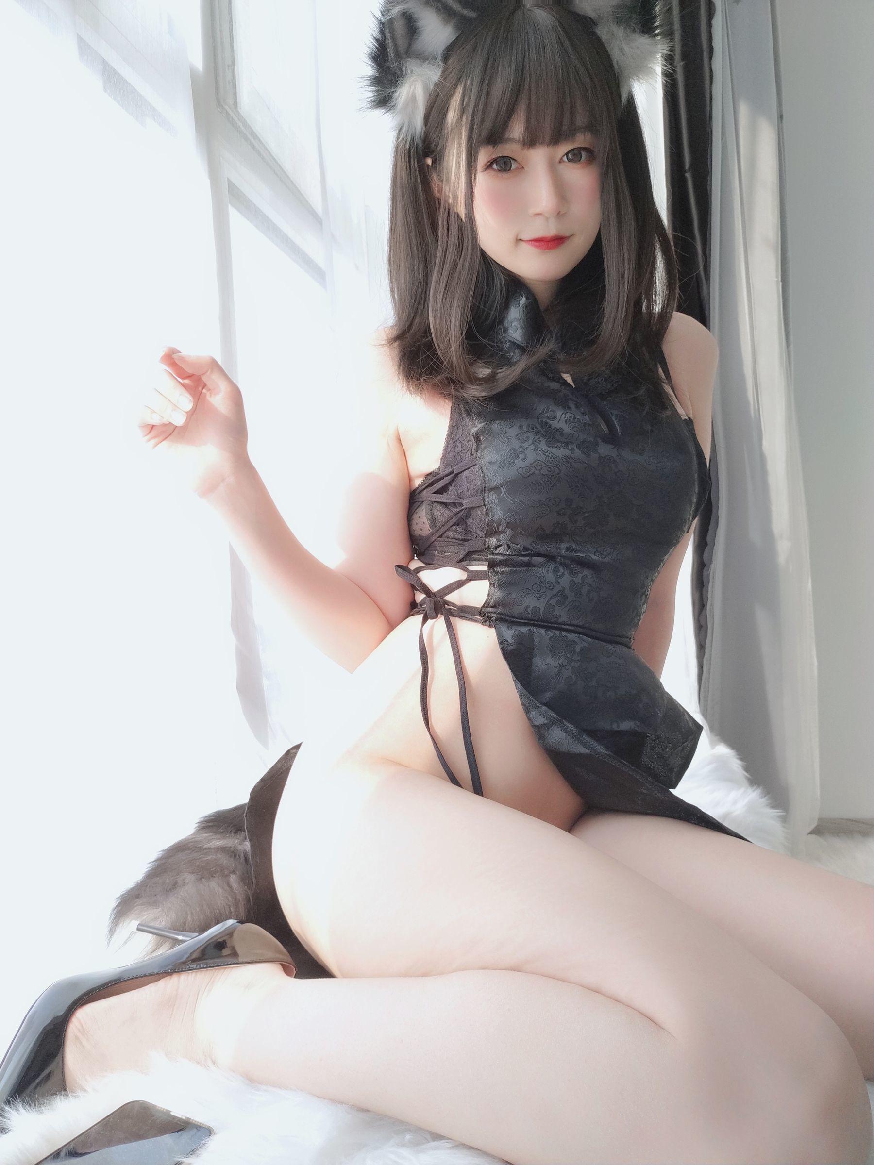 Coser模特白银81 《小黑狼》 写真集(37)