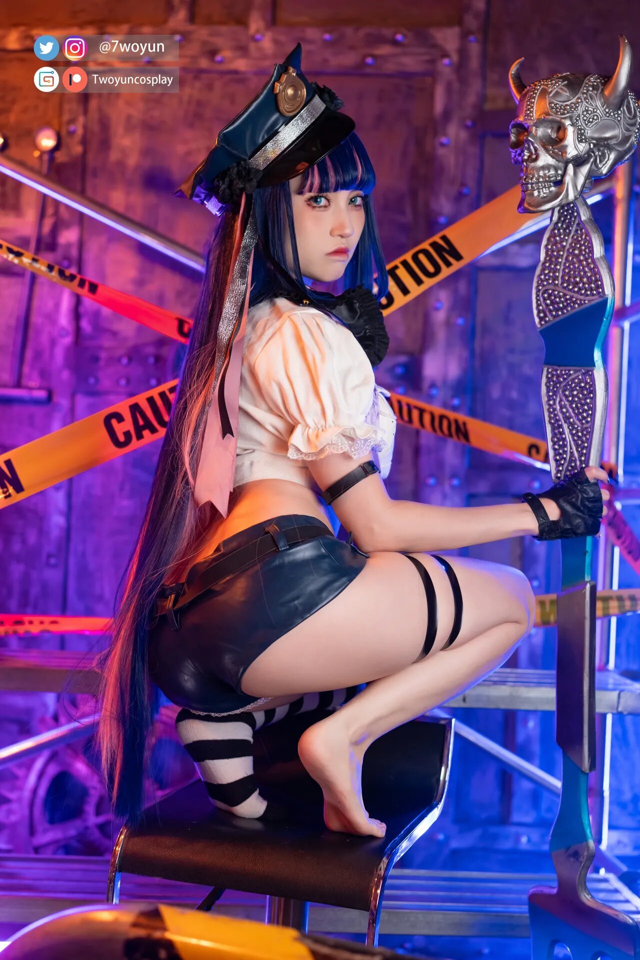 Twoyun - Officer Stocking