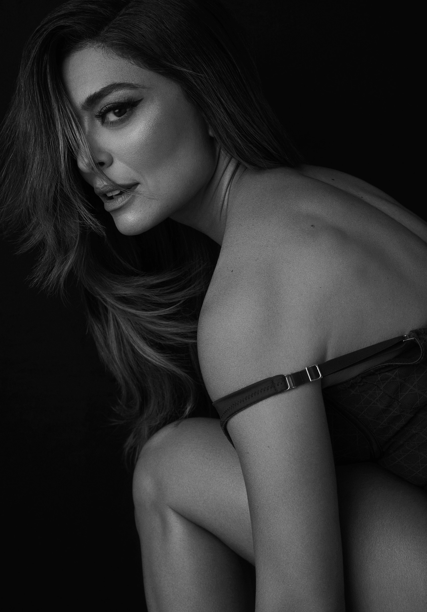 Triumph lingerie spring-summer 2020 campaign by Gustavo Zylbersztajn коллекция 2020 года нижнего белья Triumph / фото 06