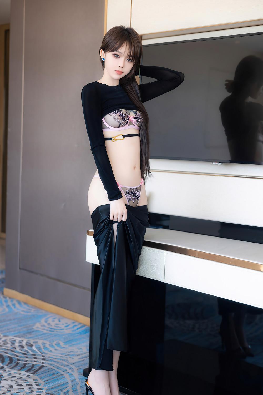 XiuRen秀人网 No.8661 奶瓶土肥圆NaiPingTuFeiYuan(32)