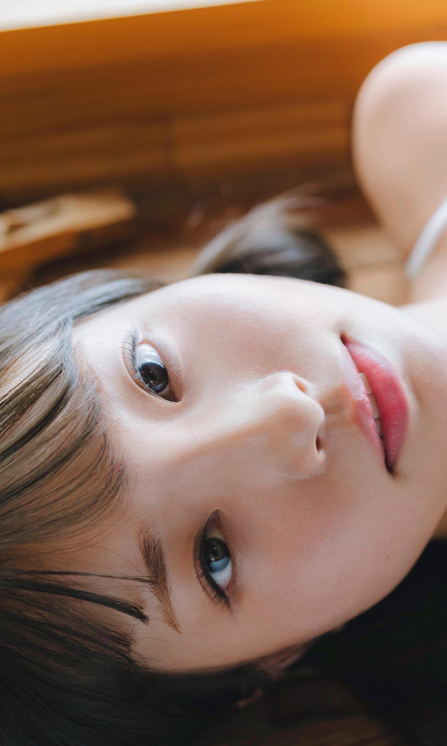 Natsuki Satonaka 里仲菜月, 週プレ Photo Book 「こっち向いて、なっちゃん！」 Set.03(28)