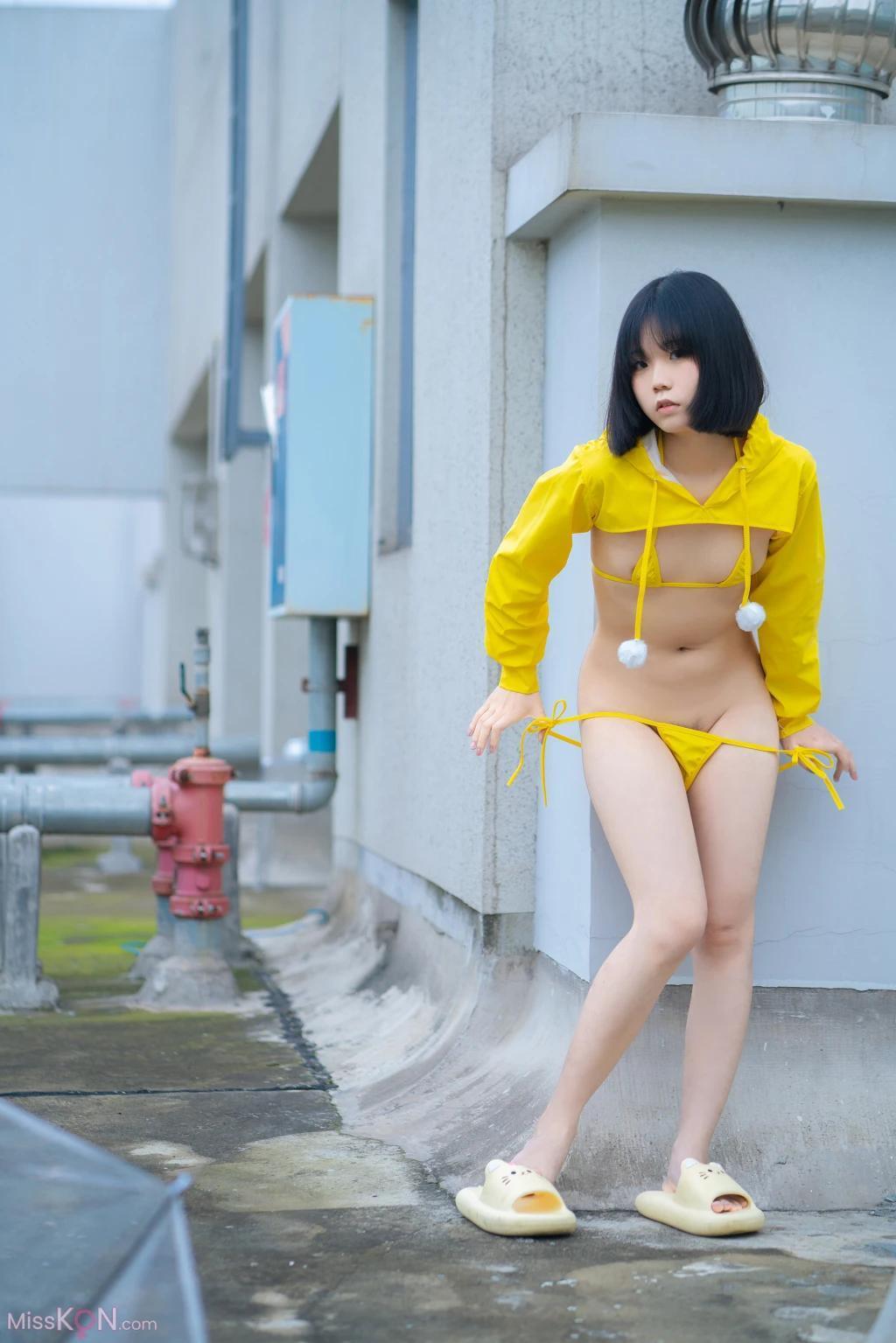 Coser@一只小栗奈: 天台小雨衣 (169 photos )(27)