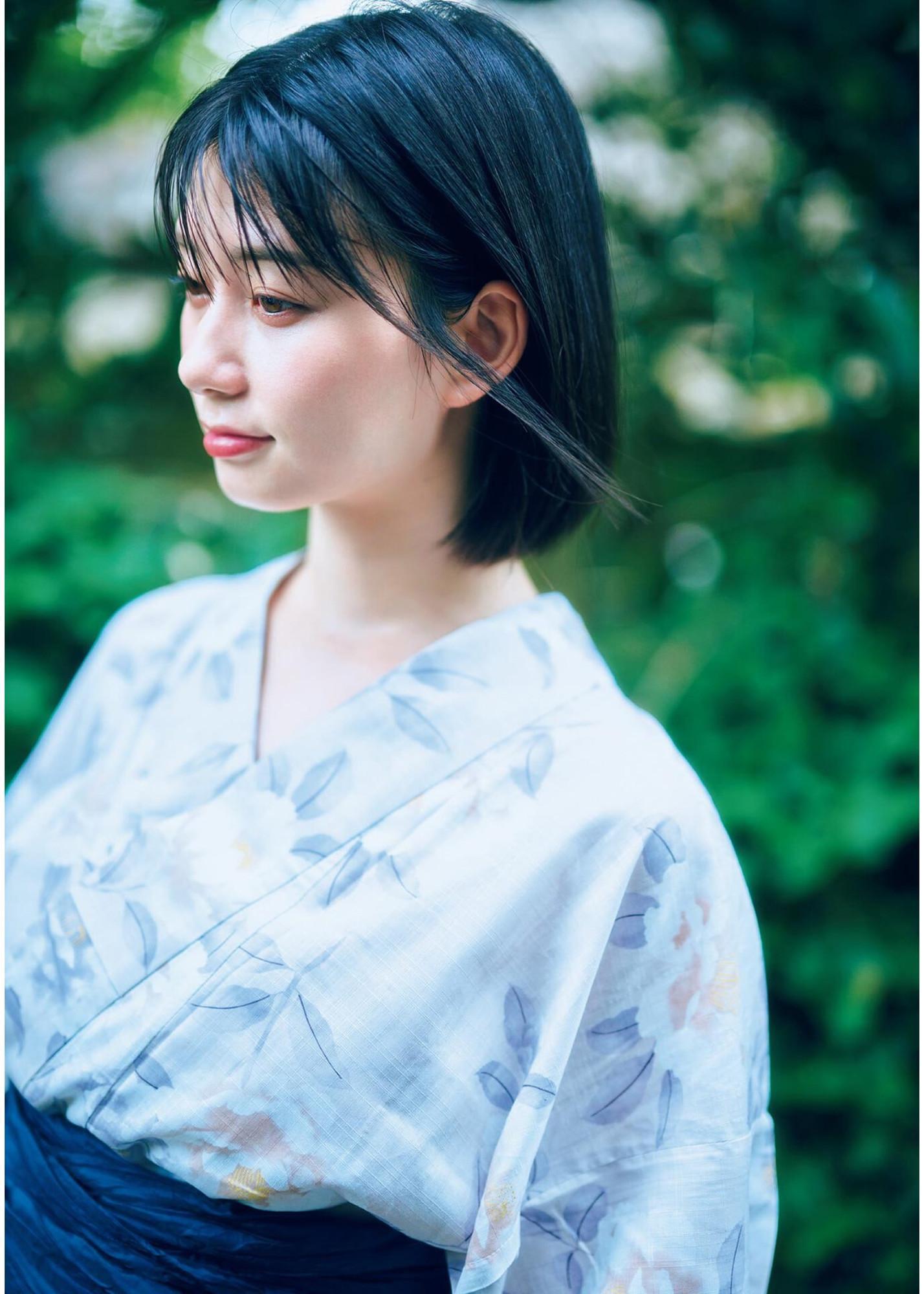 Kanna Seto 瀬戸環奈, 1st写真集 「Emerald」 Set.02(6)