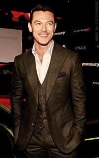 Luke Evans WgpmgTHV_o