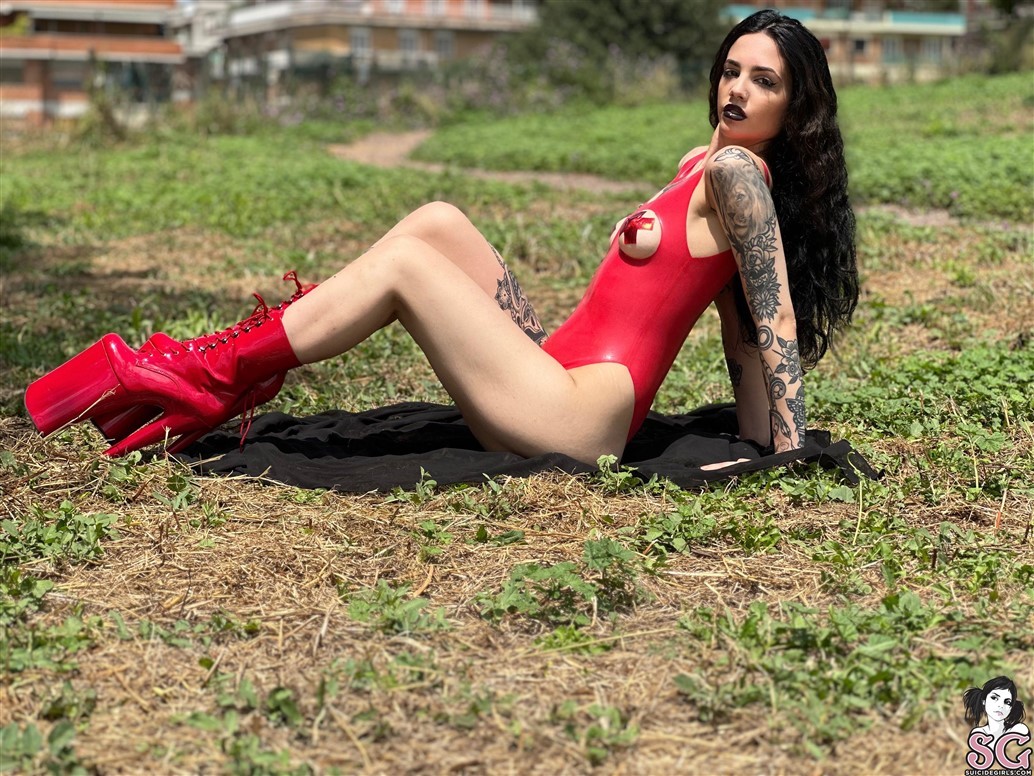 Deathpriestess Suicide, Italian Beauty