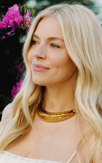 Sienna Miller - Page 6 OwS8vRsp_o