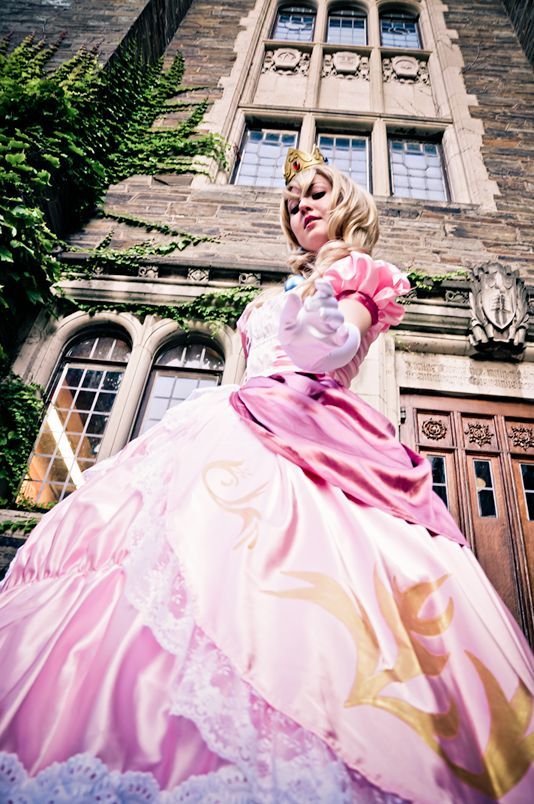 The Best Princess Peach Cosplay