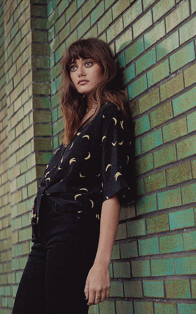 Ella Purnell  KABRhMzF_o