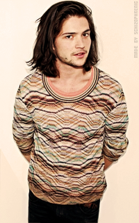 Thomas McDonell Gt0Gz3Mh_o