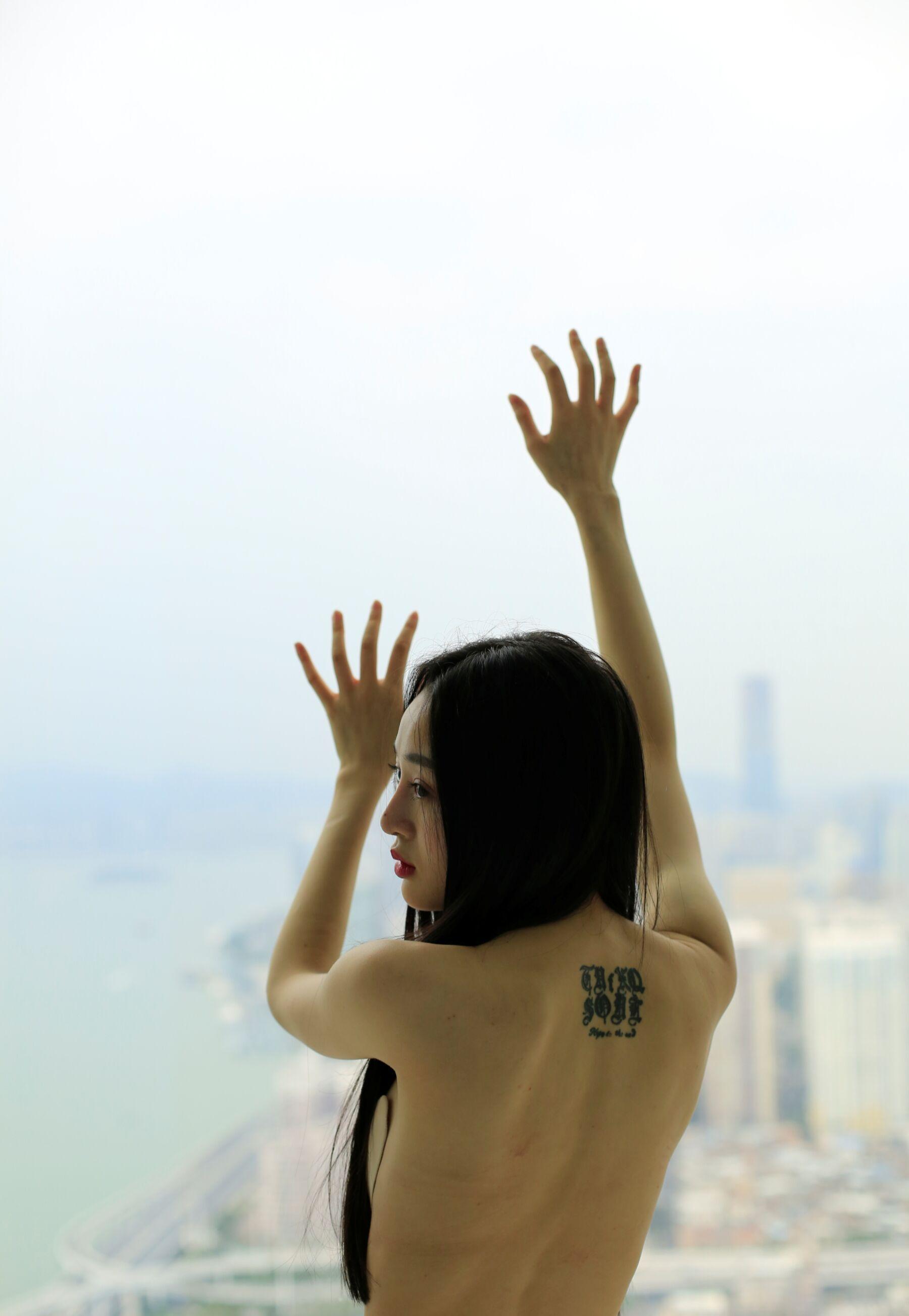 国模套图 素人私房流出(432)