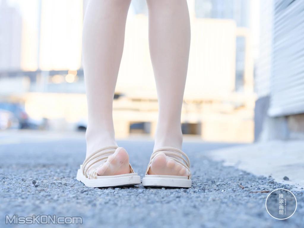 Coser@稚乖画册: 夜夜 天台停车场肉丝 Lolita (83 photos )(55)