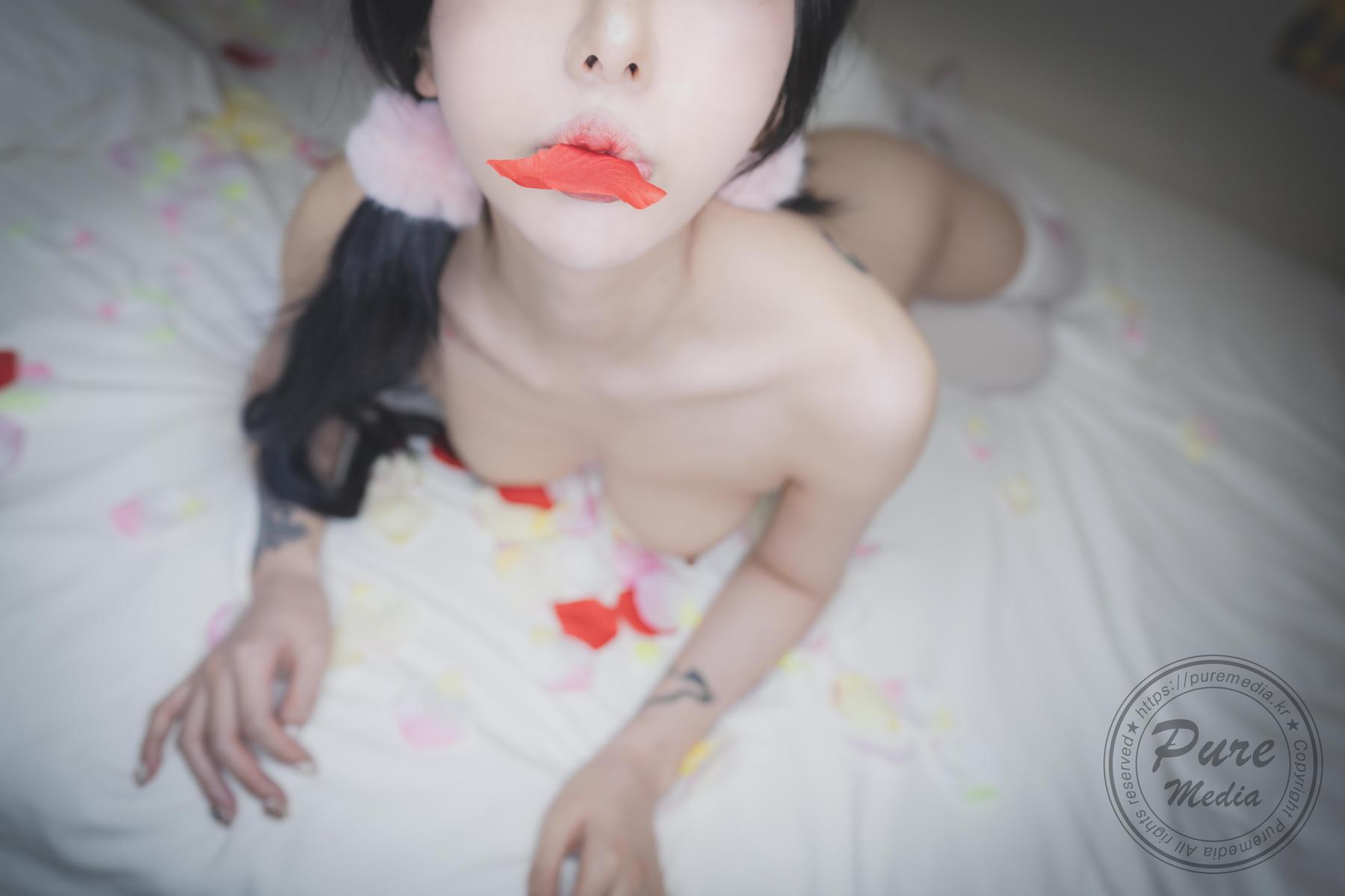 Jia 지아, [PURE MEDIA] Naked cat on the sofa Set.02(36)