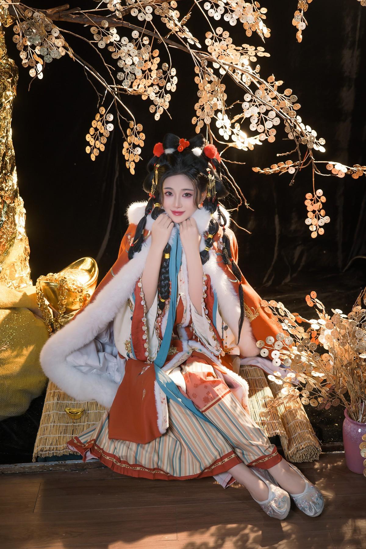 年年Nnian, ヌード写真集 Golden Tree(2)