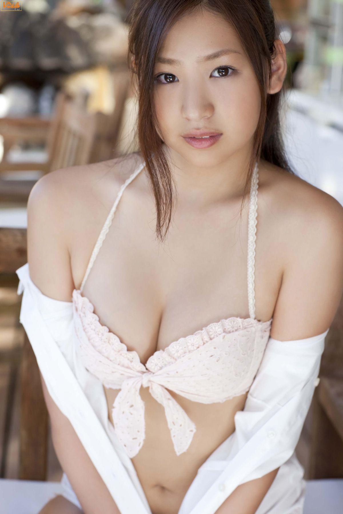 [Bomb.TV] 2011年01月刊 佐山彩香 Sayama Ayaka 写真集(27)