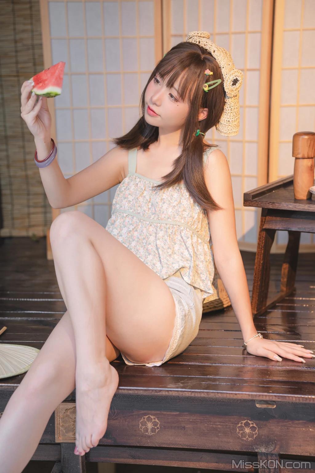 Coser@爆机少女喵小吉 (Nekokoyoshi): 小吉的小镇生活 (106 photos )(11)
