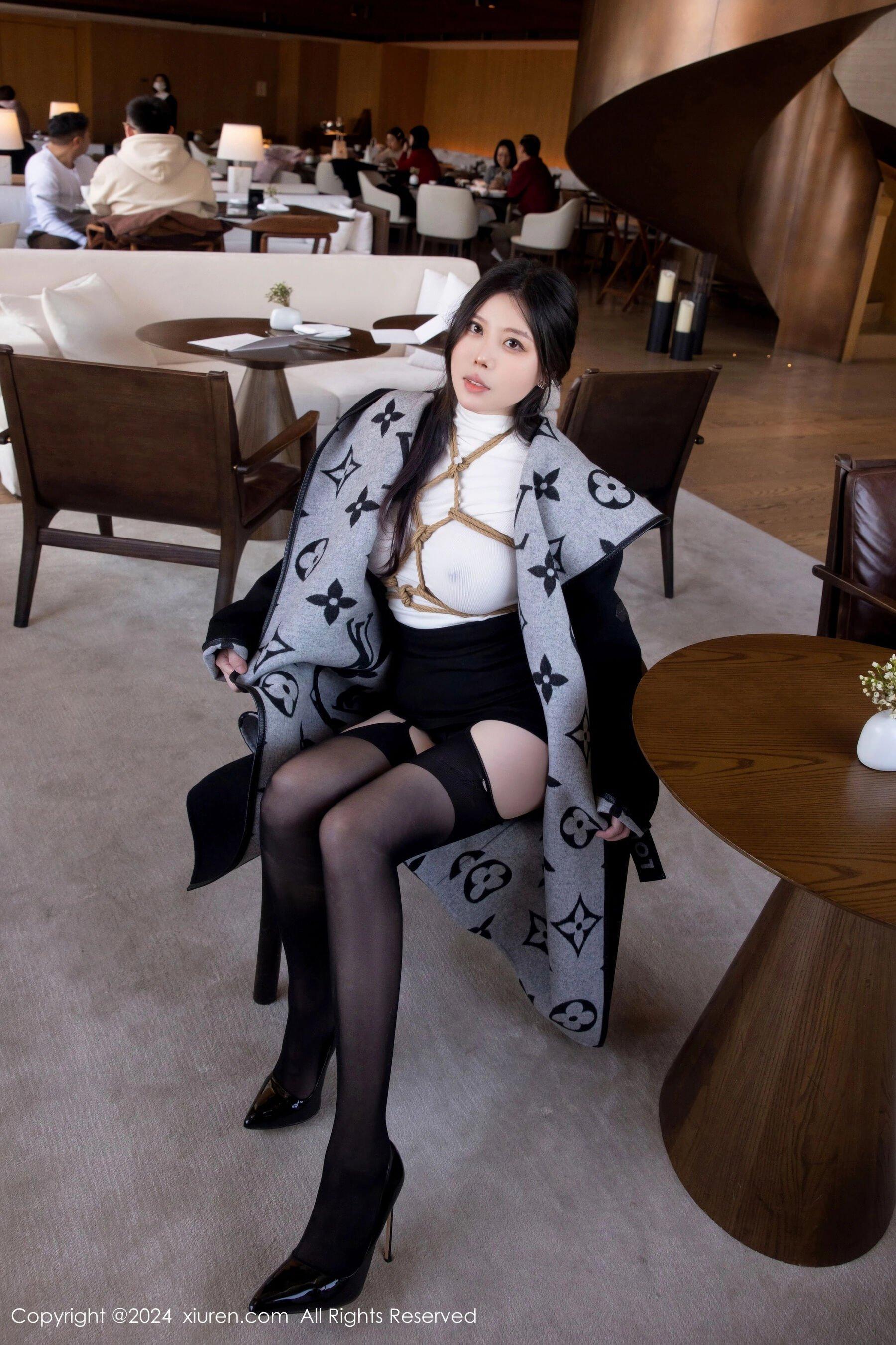 秀人网 Vol. 8390 白茹雪(8)