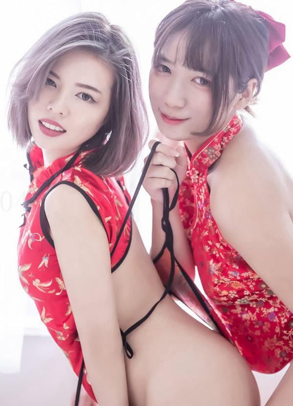 两大美女紫欣＆语芯激情女女互动尺度图集(15)