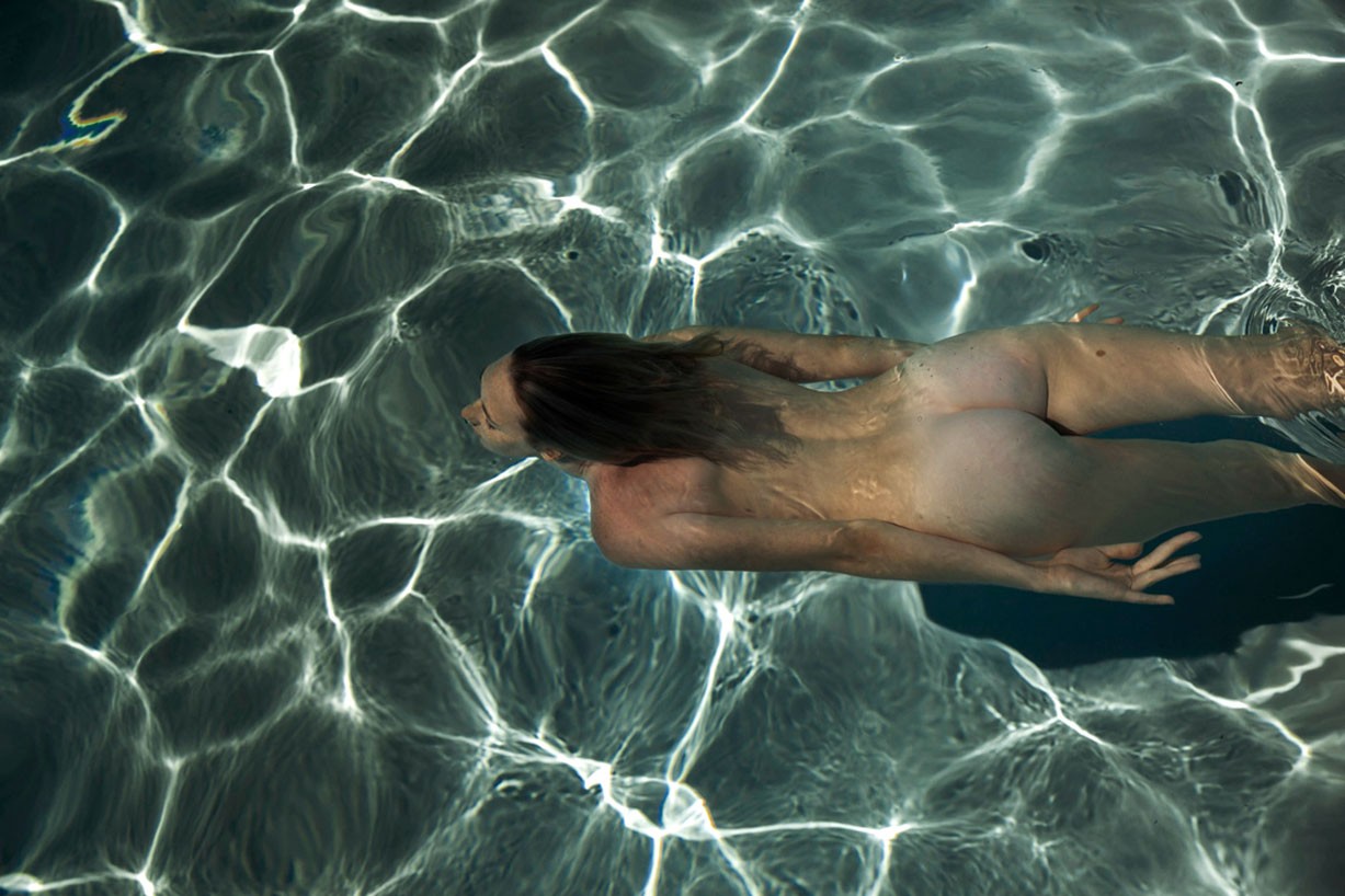Отдых у бассейна с Брук Санни / Brooke Sanny nude by Miles Schuster - Heatstroke Отдых у бассейна с Брук Санни / Brooke Sanny nude by Miles Schuster - Heatstroke
