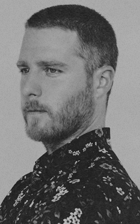 Jake McDorman - Page 2 9fravIcX_o