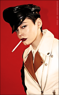 Rose McGowan Wc4GI5yJ_o