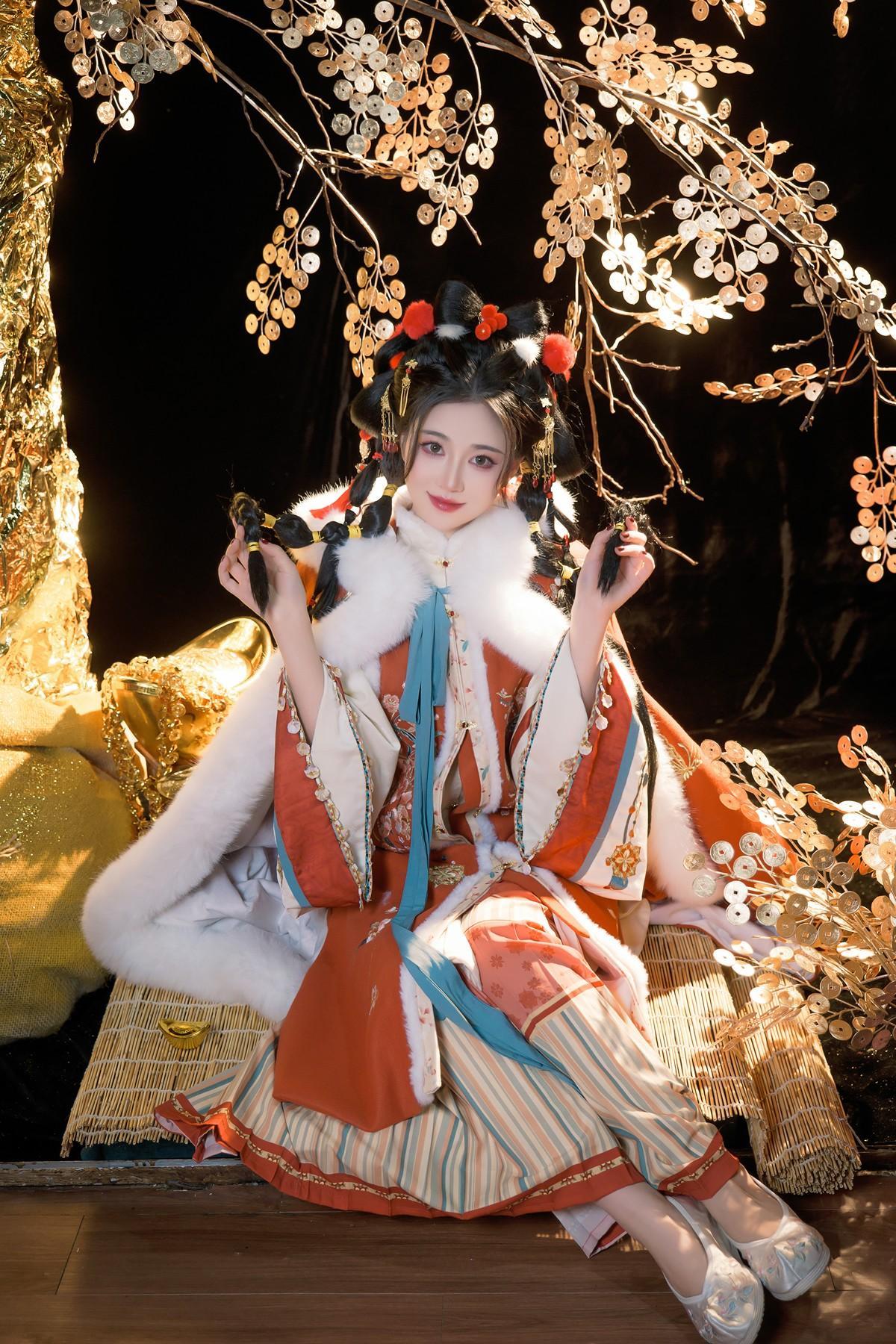 年年Nnian, ヌード写真集 Golden Tree(1)