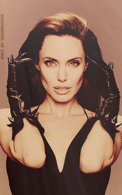 Angelina Jolie RJdXIDwq_o