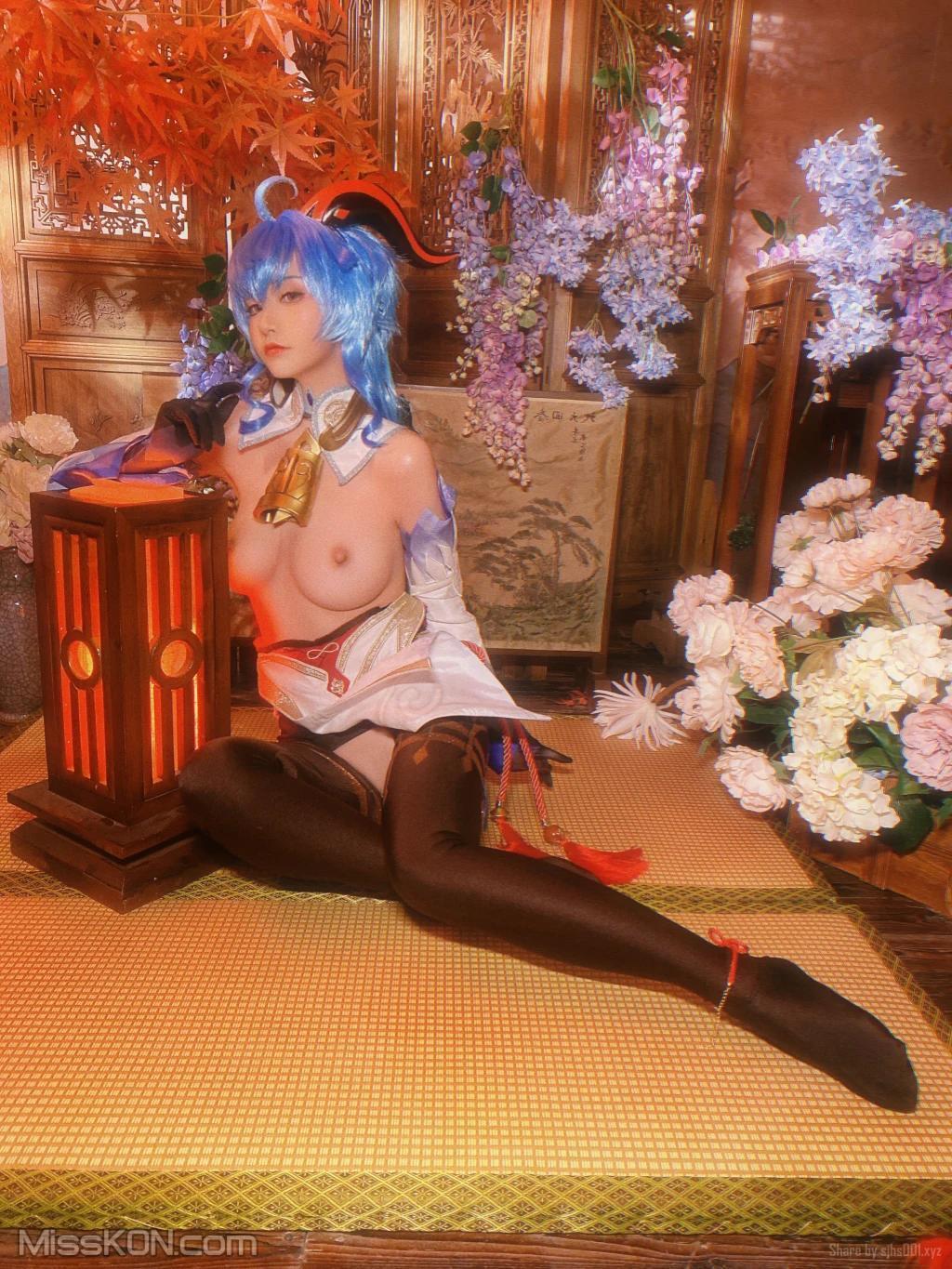 Coser@爆机少女喵小吉 (Nekokoyoshi): 原神-甘雨 (49 photos )(26)