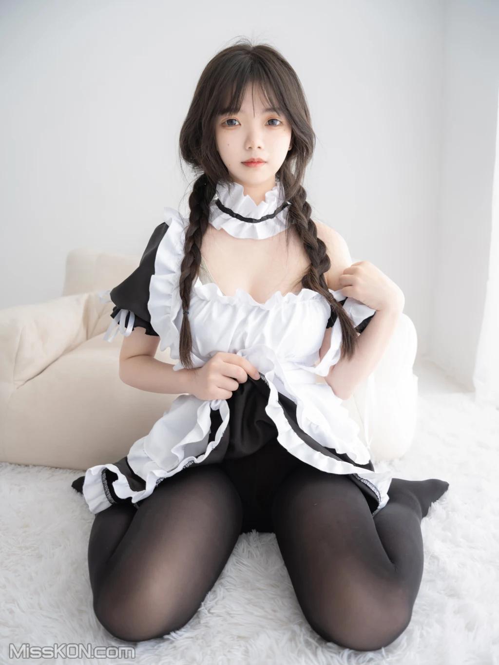[紧急企划] 奶昔: 内部 黑丝女仆 (50 photos)(4)