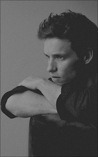 Eddie Redmayne PZS5nrxX_o