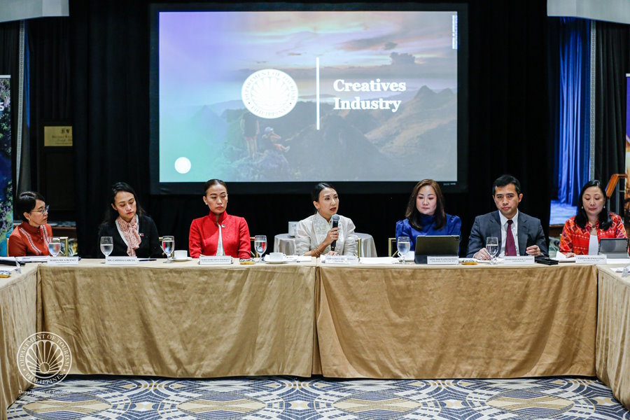 Frasco meets US filmmakers, media execs to promote Philippine tourism – News24.ph