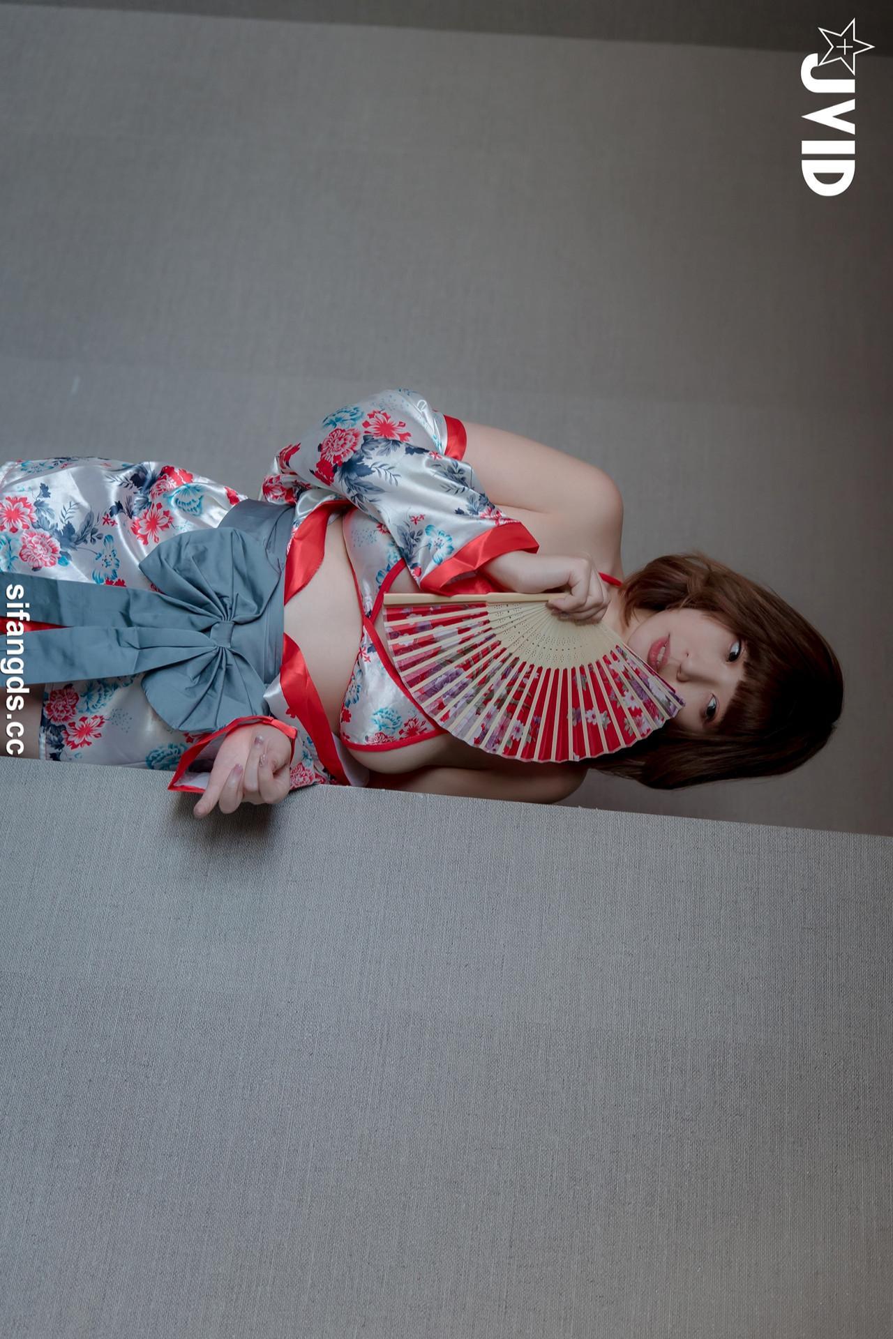 JVID Ruru茹茹 – 巨乳吃播主拍攝遇到瘋狂粉絲迷暈綁架 Set.02(11)