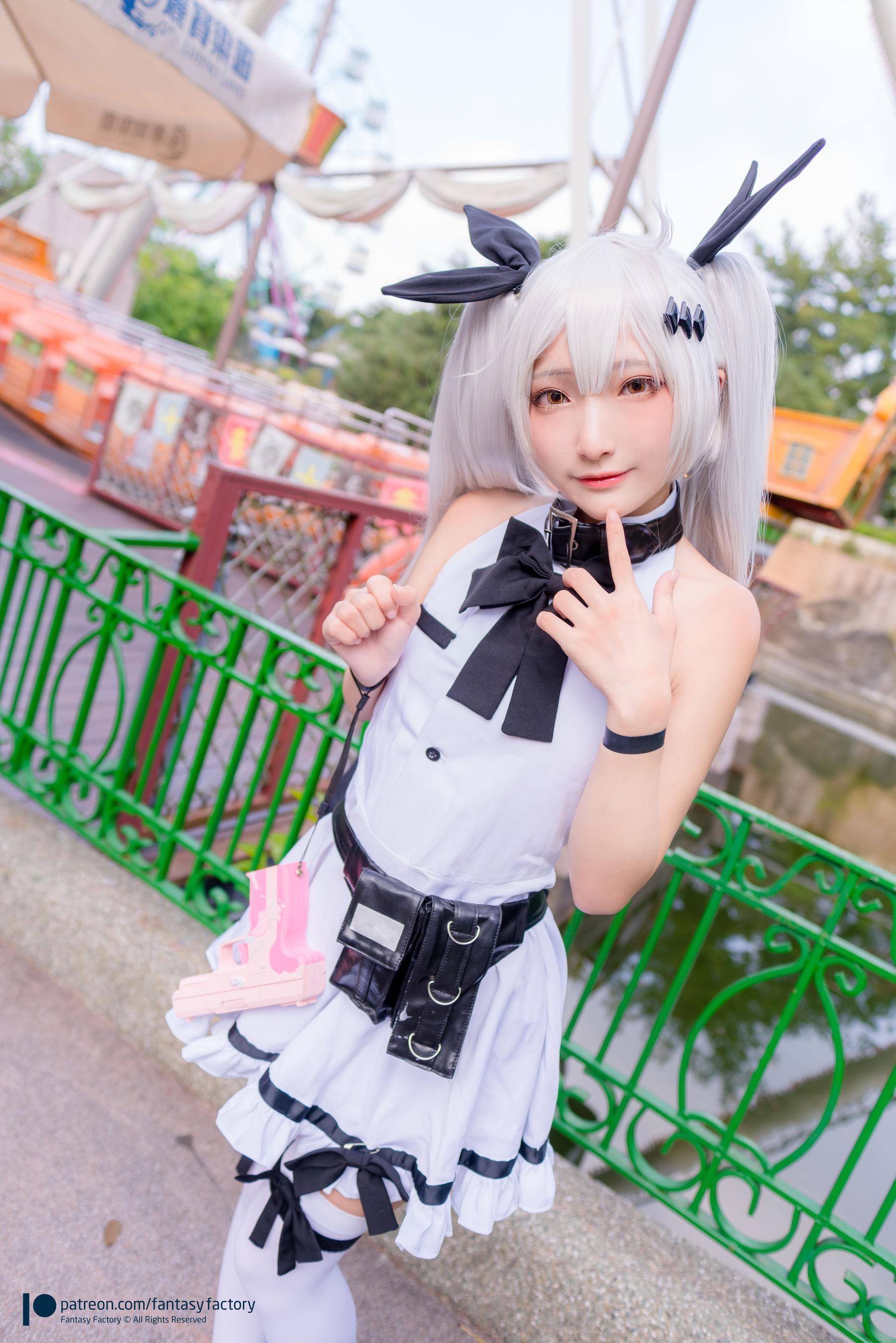 [Cosplay] 小丁 《Fantasy Factory》 黑白 薄纱 网袜 写真集(2)