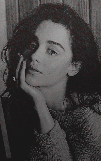 brunetka - Emilia Clarke 7qKBmktX_o