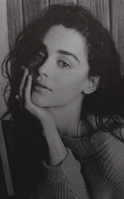 aktorka - Emilia Clarke 7qKBmktX_o